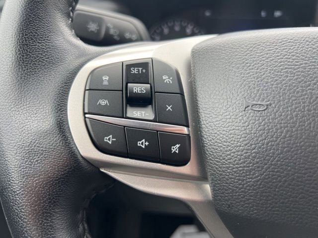 Certified 2022 Ford Explorer XLT w/ Equipment Group 202A image 9