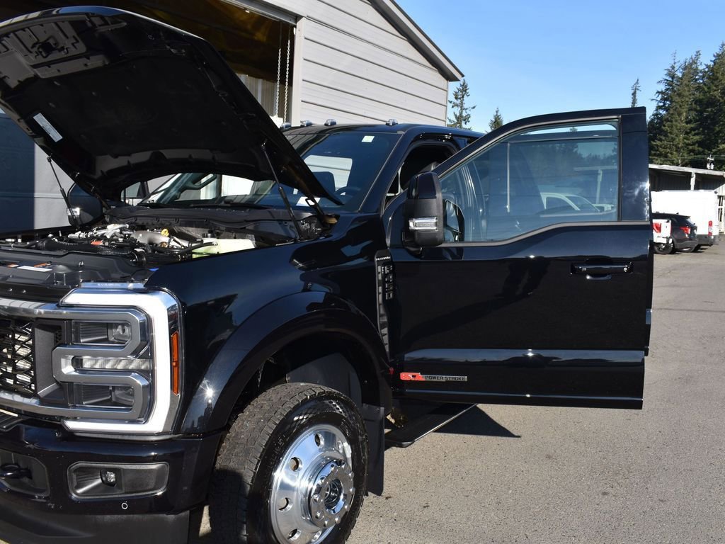 Certified 2025 Ford F450 Platinum w/ FX4 Off-Road Package image 21
