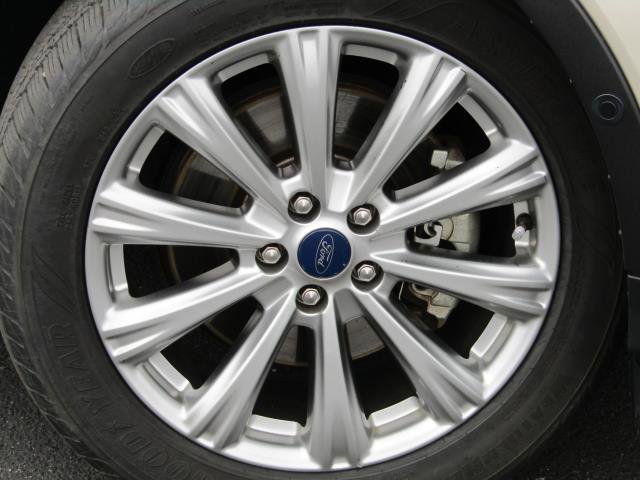 Certified 2017 Ford Escape Titanium w/ Equipment Group 301A image 6