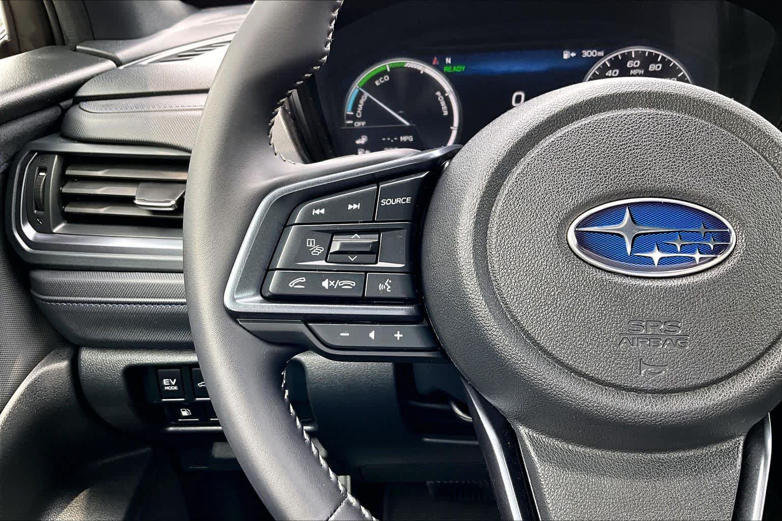 Used 2025 Subaru Forester Limited AWD/4WD image 24