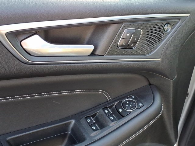 Certified 2024 Ford Edge Titanium AWD/4WD image 16