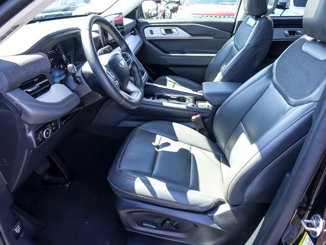 Certified 2025 Ford Explorer Active w/ Active Comfort Package AWD/4WD image 13