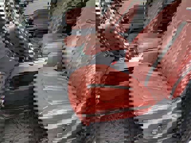 Certified 2022 Ford F250 Platinum w/ FX4 Off-Road Package image 16