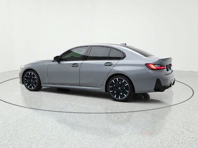 Used 2026 BMW 330i Sedan w/ M Sport Package RWD image 5