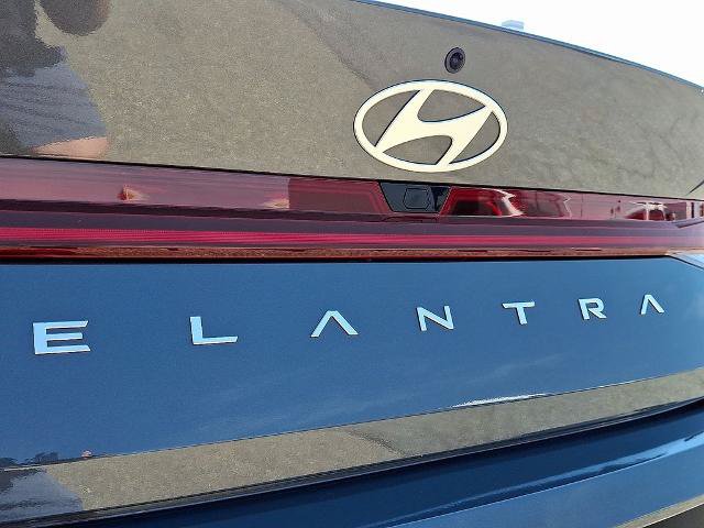 Used 2024 Hyundai Elantra Limited FWD image 32