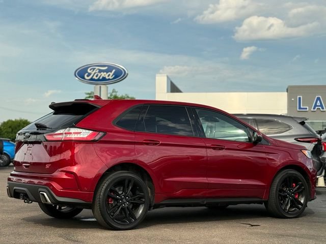 Certified 2019 Ford Edge ST w/ Equipment Group 401A AWD/4WD image 38