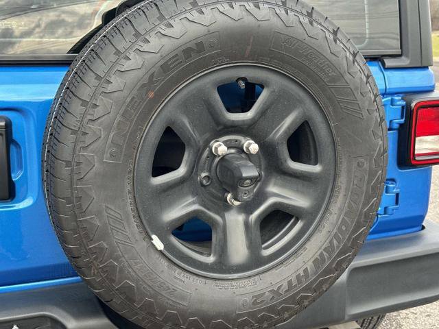 Used 2025 Jeep Wrangler Sport image 10