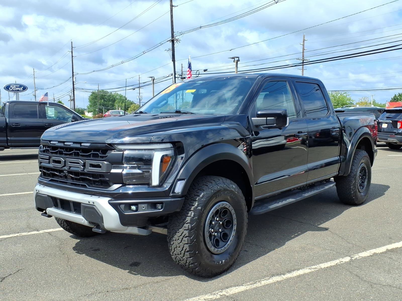 Certified 2025 Ford F150 Raptor AWD/4WD image 3