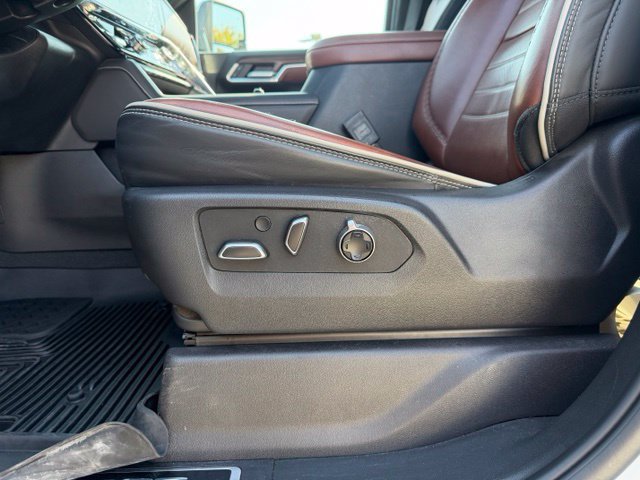 Used 2025 GMC Sierra 2500 Denali Ultimate AWD/4WD image 10