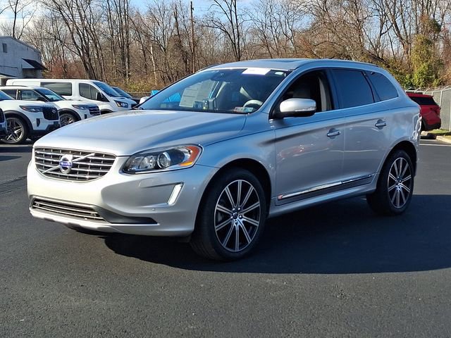 Used 2017 Volvo XC60 T6 Inscription w/ Climate Package image 5