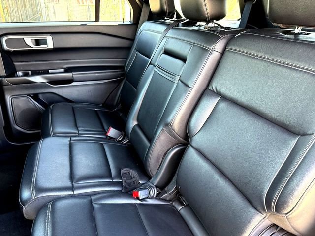 Certified 2020 Ford Explorer XLT w/ Equipment Group 202A image 23