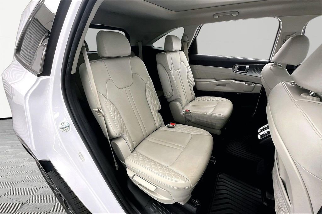 Used 2023 Kia Sorento SX AWD/4WD image 27
