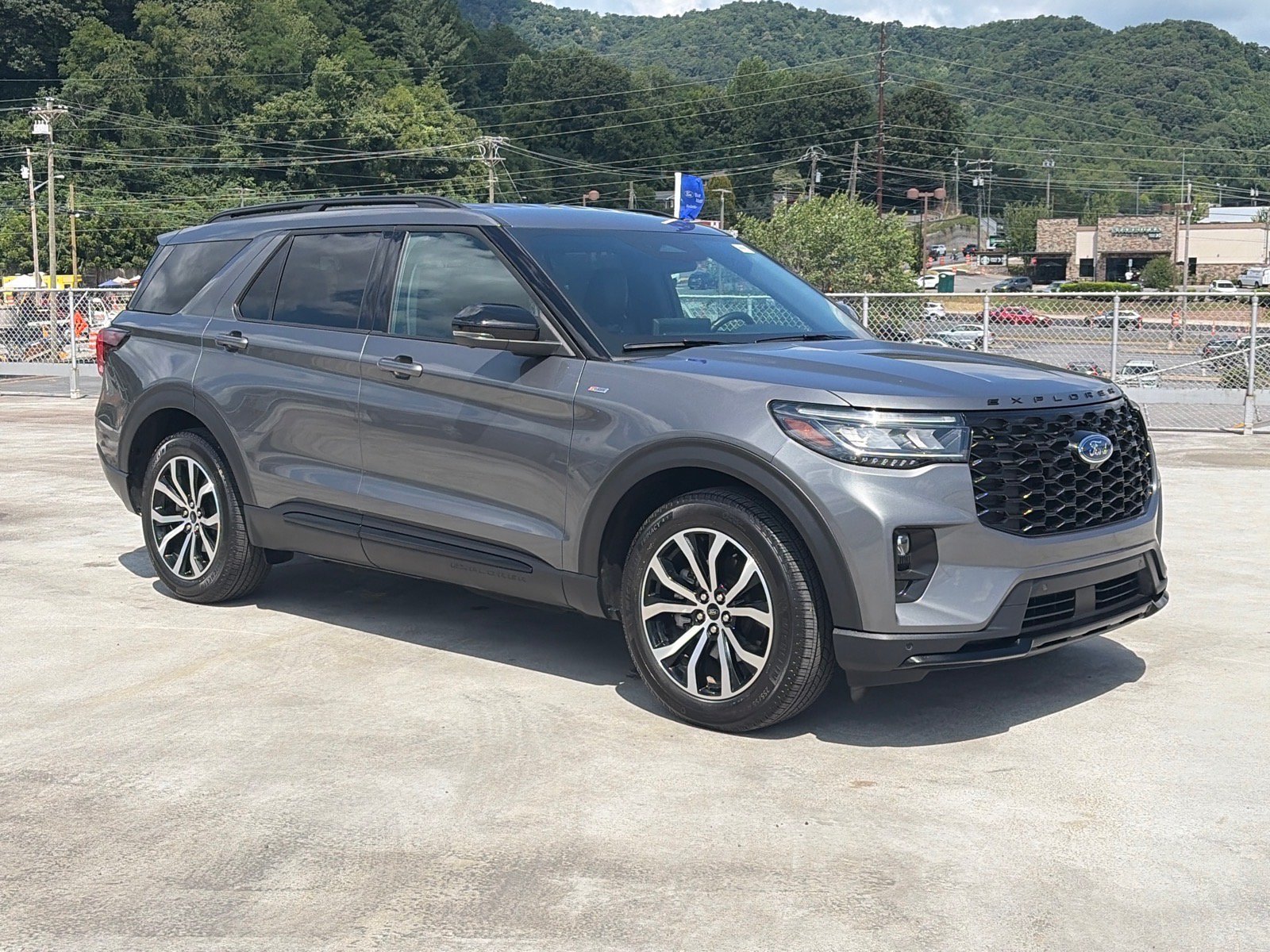 Certified 2025 Ford Explorer ST-Line