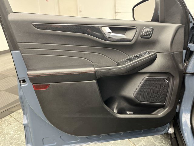 Certified 2025 Ford Escape ST-Line Elite w/ Premium Technology Package AWD/4WD image 8