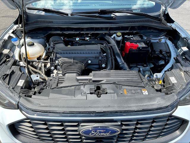 Certified 2025 Ford Escape Platinum AWD/4WD image 31
