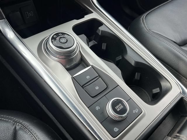 Certified 2020 Ford Explorer XLT w/ Equipment Group 202A AWD/4WD image 25