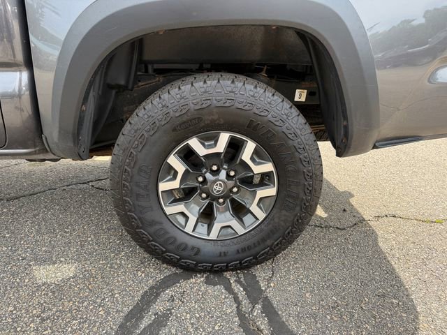 Used 2021 Toyota Tacoma TRD Off-Road AWD/4WD image 18