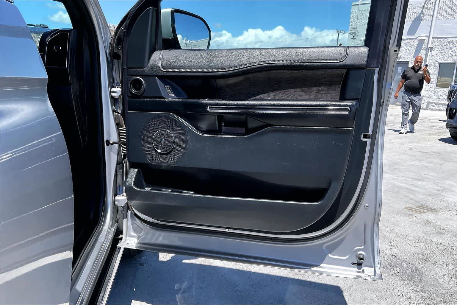 Certified 2021 Ford Expedition Max Limited RWD image 28