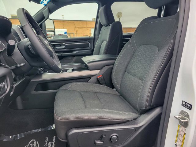 Used 2025 RAM 1500 Big Horn AWD/4WD image 13