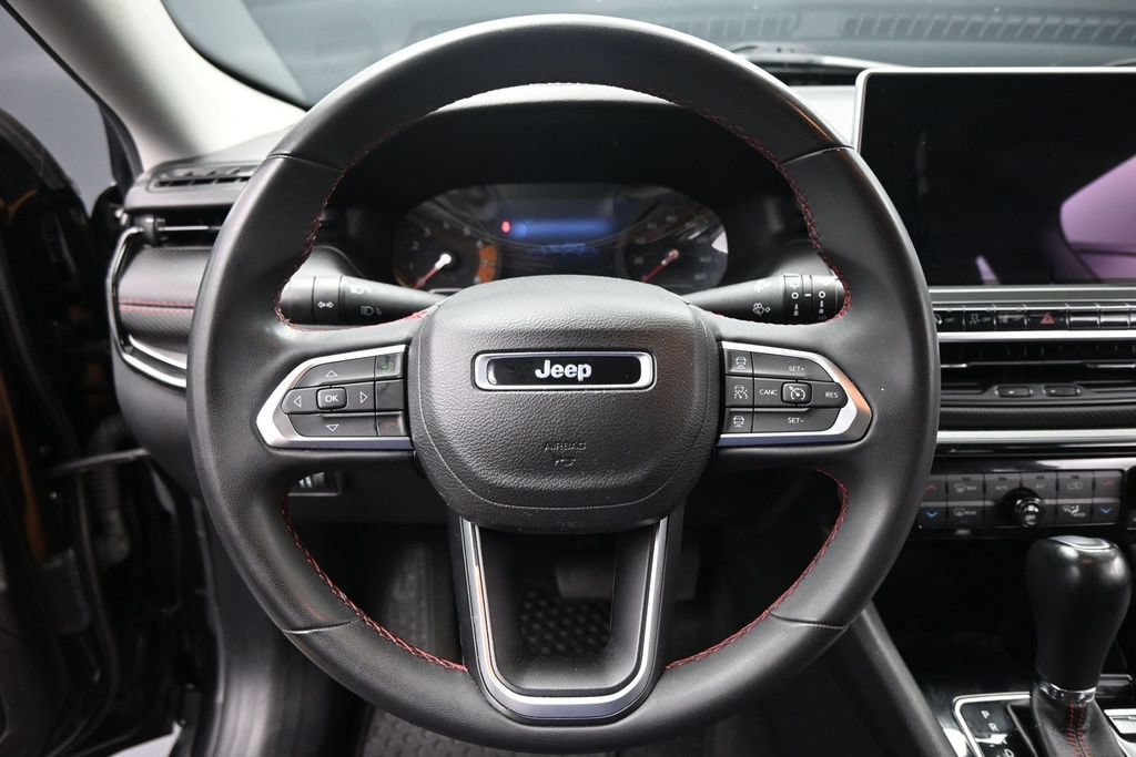 Used 2022 Jeep Compass Trailhawk AWD/4WD image 10