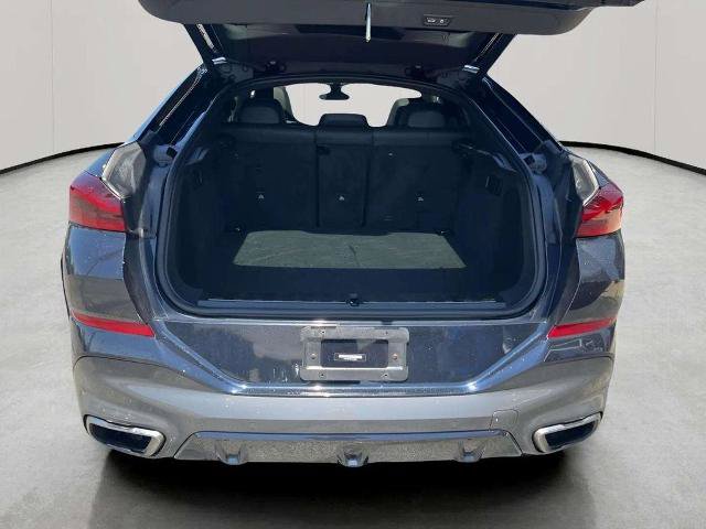 Used 2020 BMW X6 M50i AWD/4WD image 17