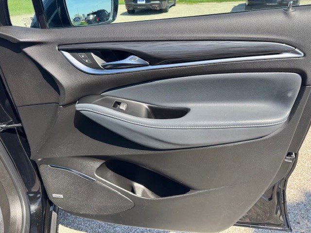 Used 2023 Buick Enclave Essence w/ Experience Buick Package AWD/4WD image 38