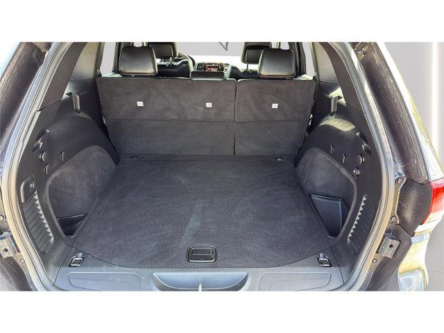 Used 2020 Jeep Grand Cherokee Altitude AWD/4WD image 20