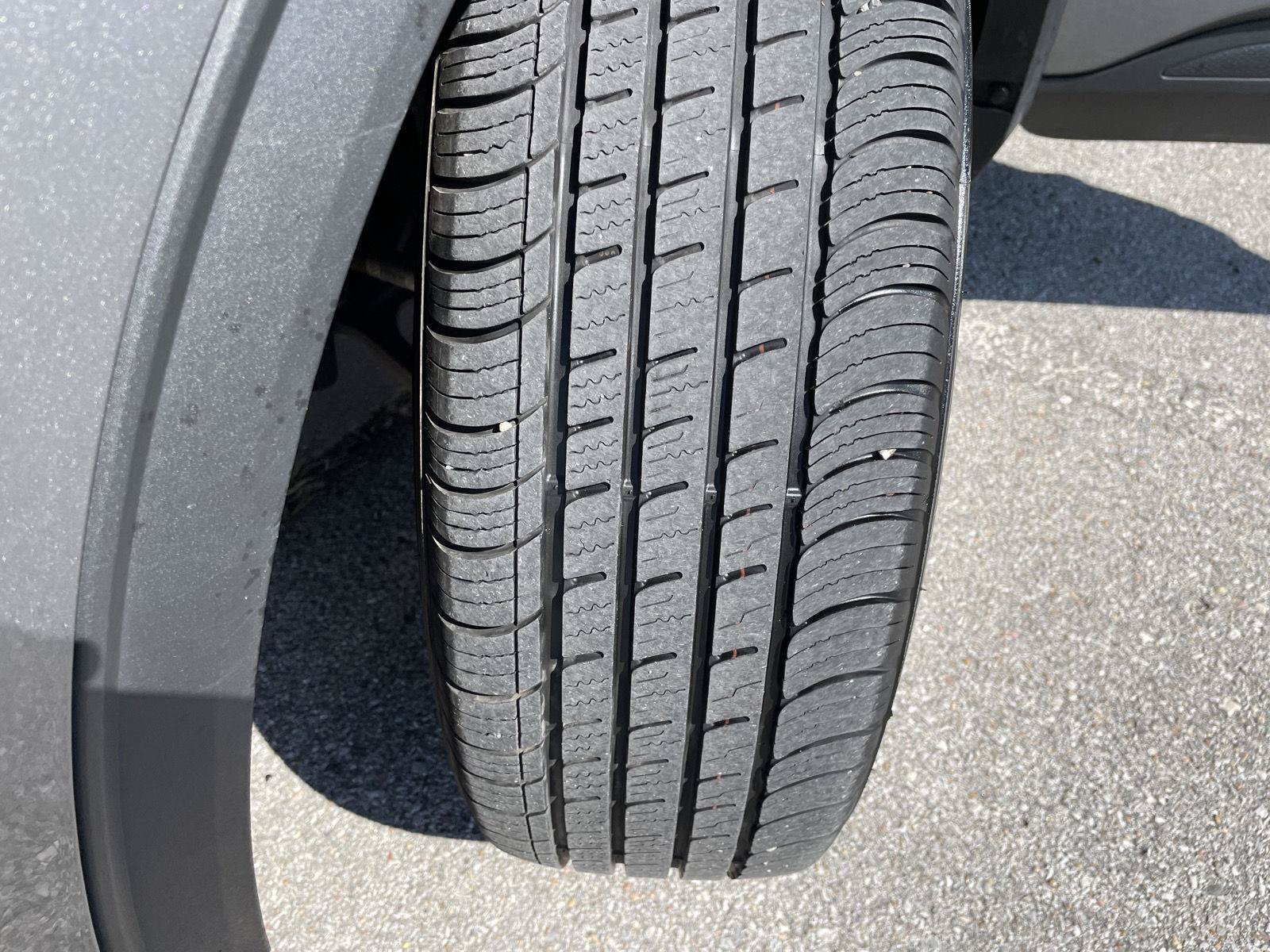 Certified 2025 Ford Escape ST-Line FWD image 11