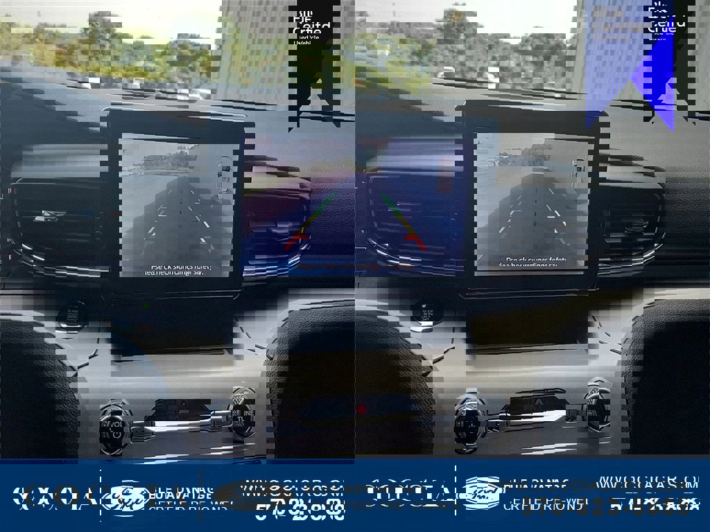 Certified 2021 Ford Explorer XLT w/ Equipment Group 202A image 35