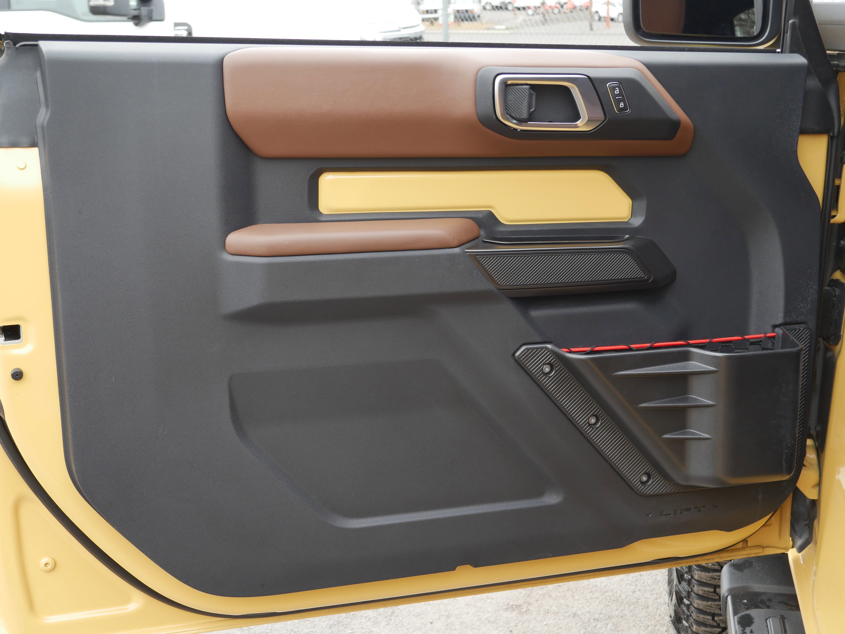 Certified 2024 Ford Bronco Heritage Edition image 39