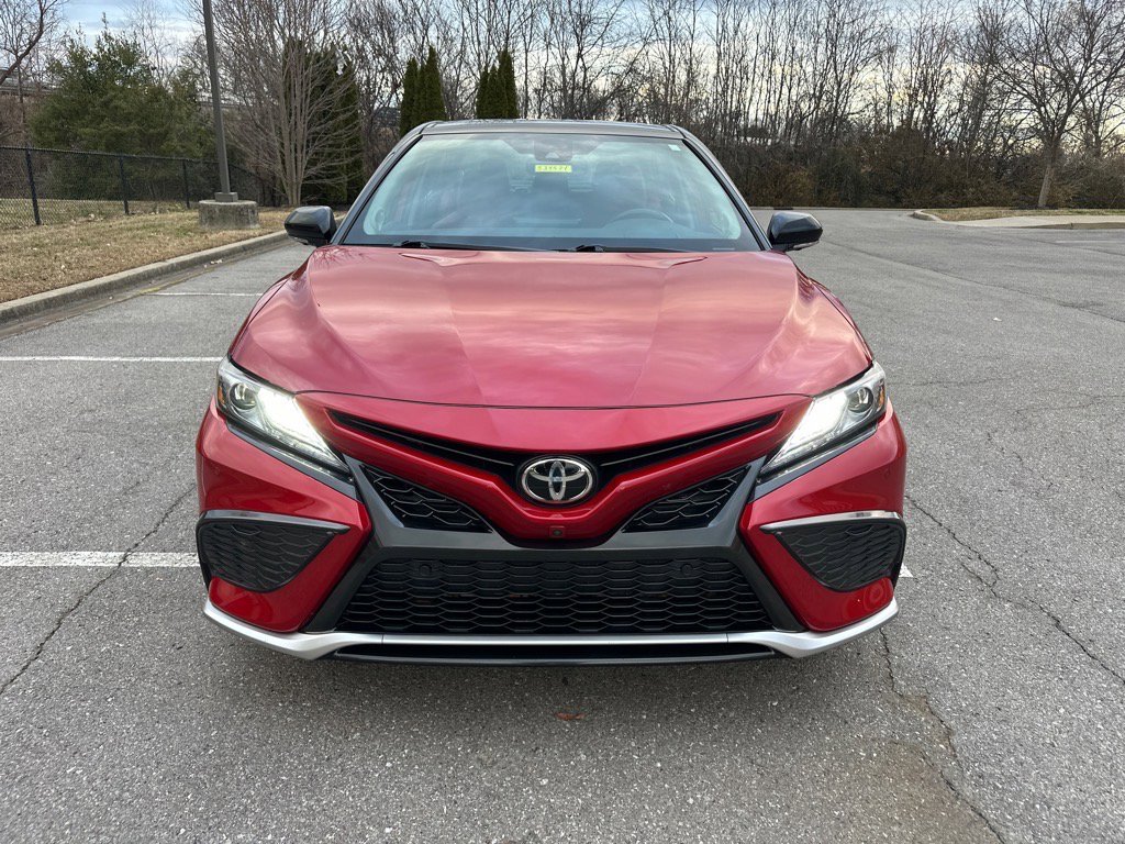 Used 2021 Toyota Camry XSE image 9