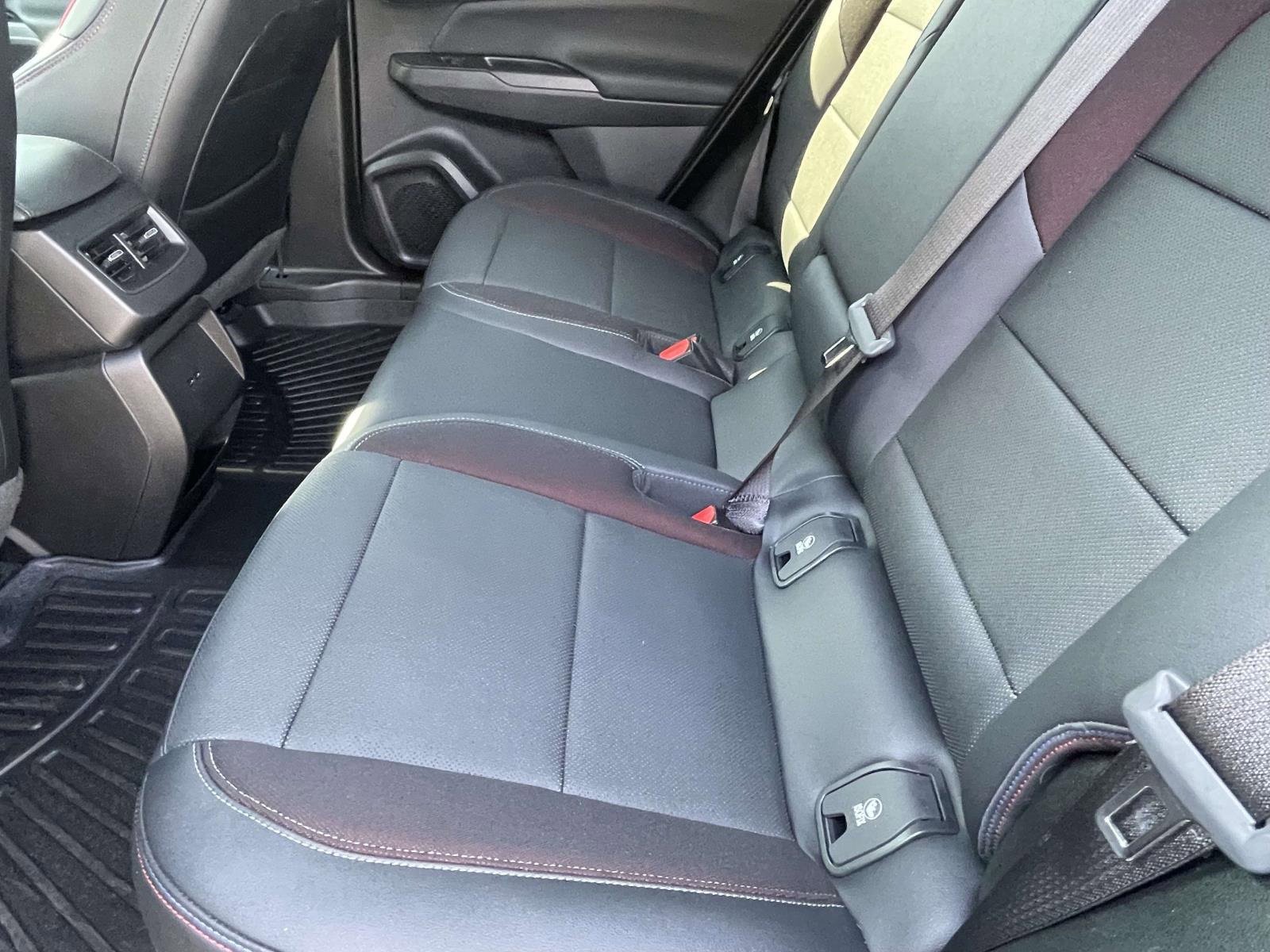 Used 2024 Chevrolet Equinox EV RS image 12