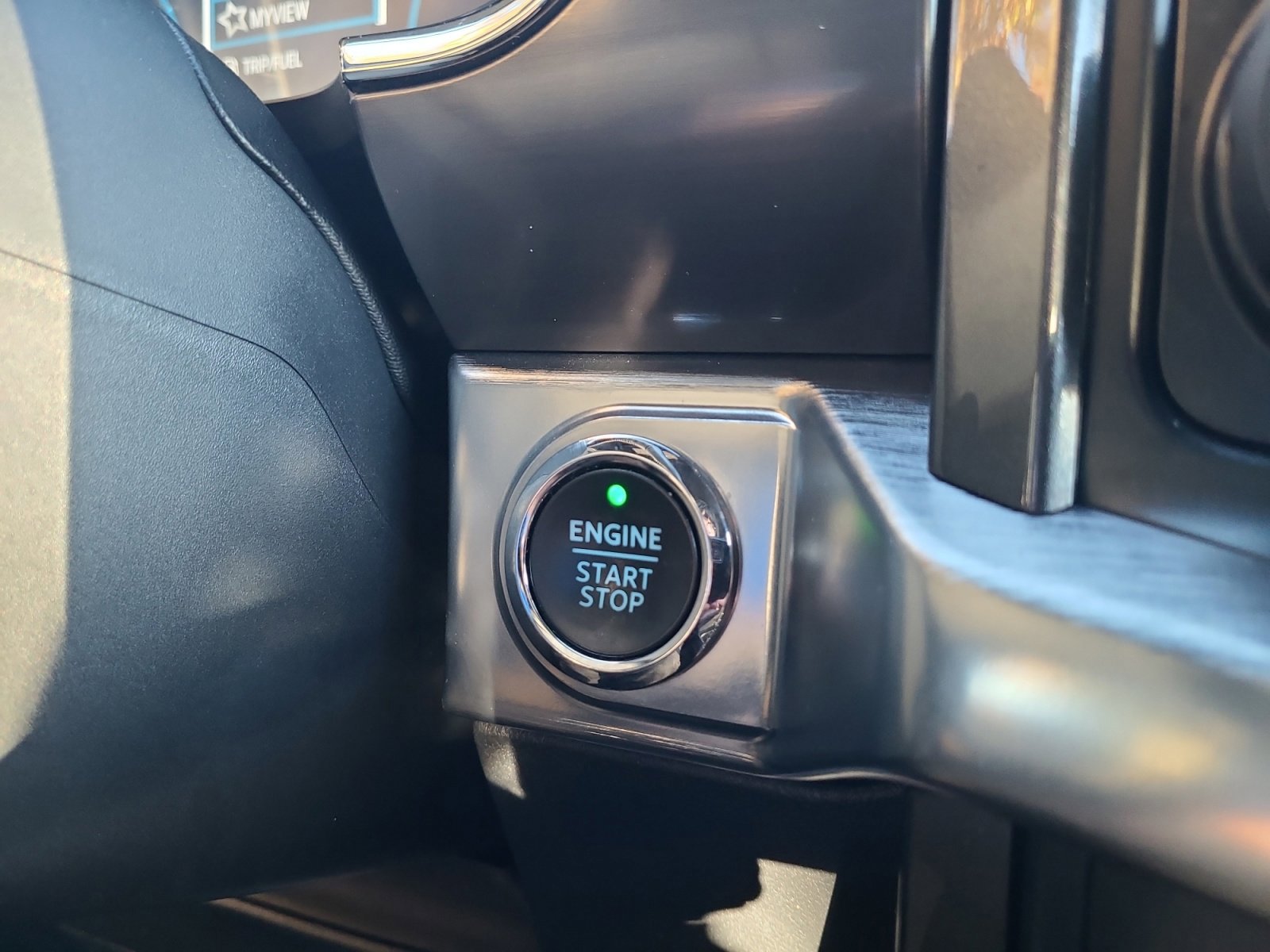 Certified 2022 Ford F150 Lariat w/ Equipment Group 502A High image 30