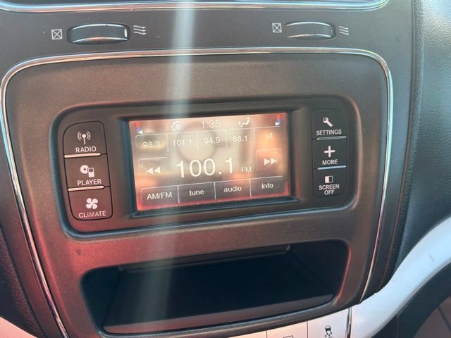 Used 2020 Dodge Journey SE w/ Blacktop Package FWD image 10