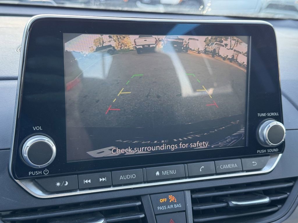 Used 2023 Nissan Altima 2.5 SV image 12