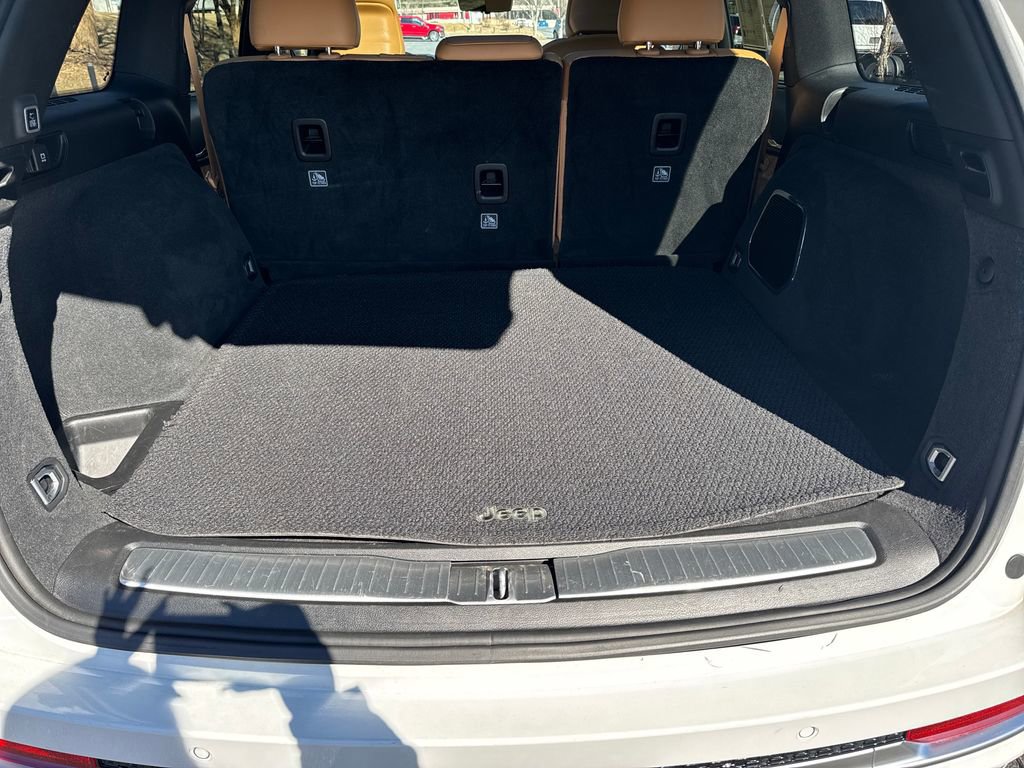 Used 2022 Jeep Grand Cherokee Summit w/ Adv Protech Group IV image 23