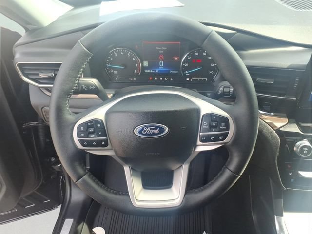 Certified 2024 Ford Explorer Limited w/ Equipment Group 301A AWD/4WD image 16