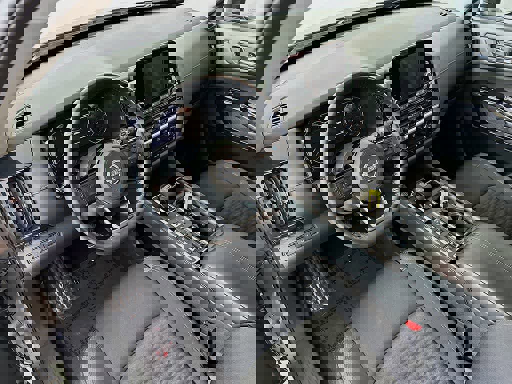 Used 2022 Nissan Pathfinder SV w/ SV Premium Package FWD image 9