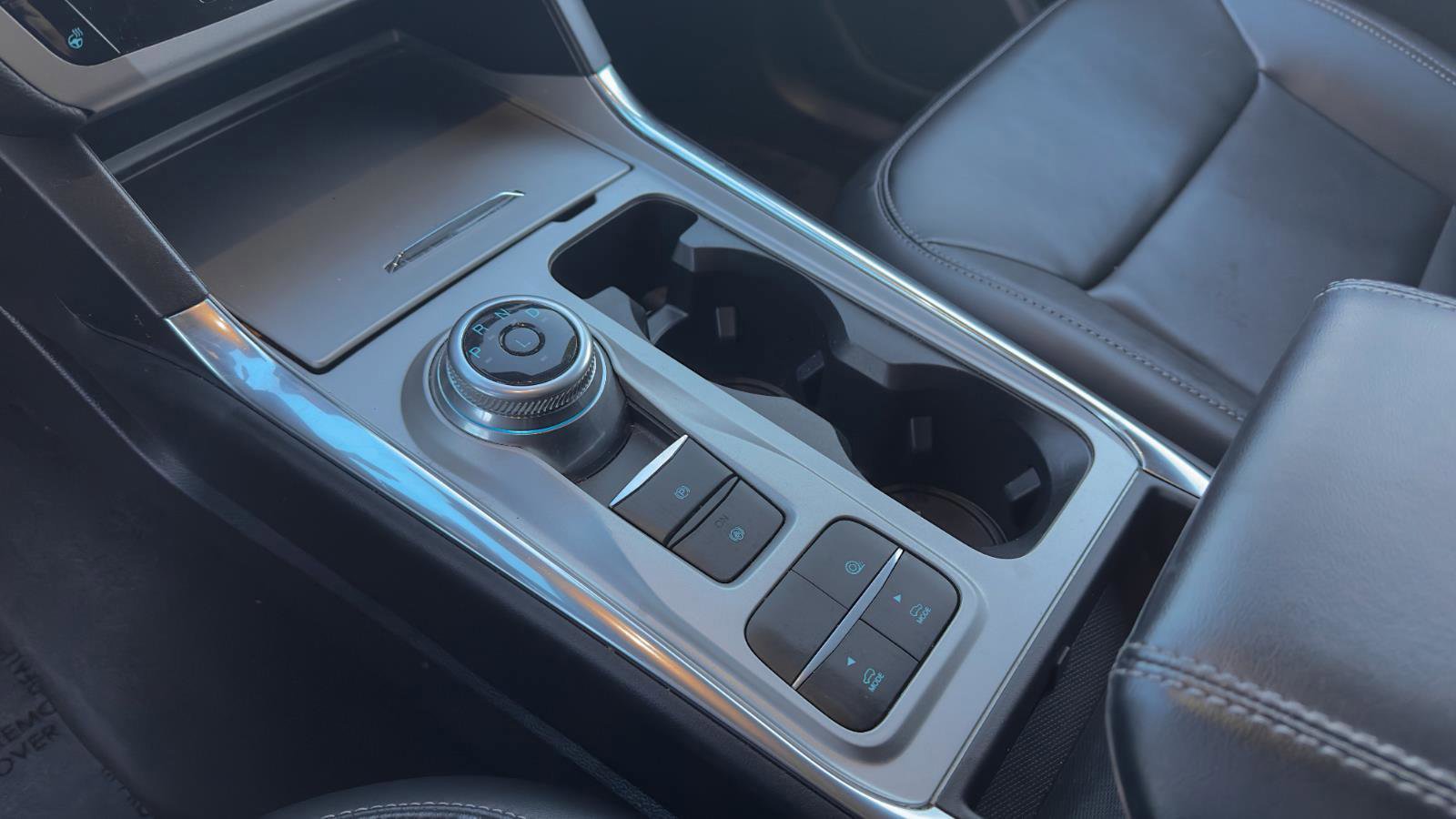 Certified 2023 Ford Explorer XLT w/ Equipment Group 202A image 18