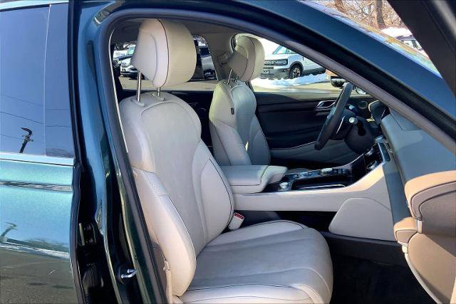 Used 2024 Genesis GV80 2.5T w/ Prestige Package image 8