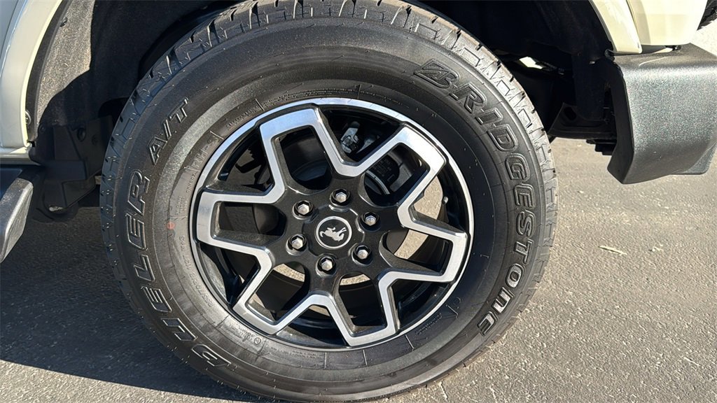 Certified 2025 Ford Bronco Outer Banks image 9