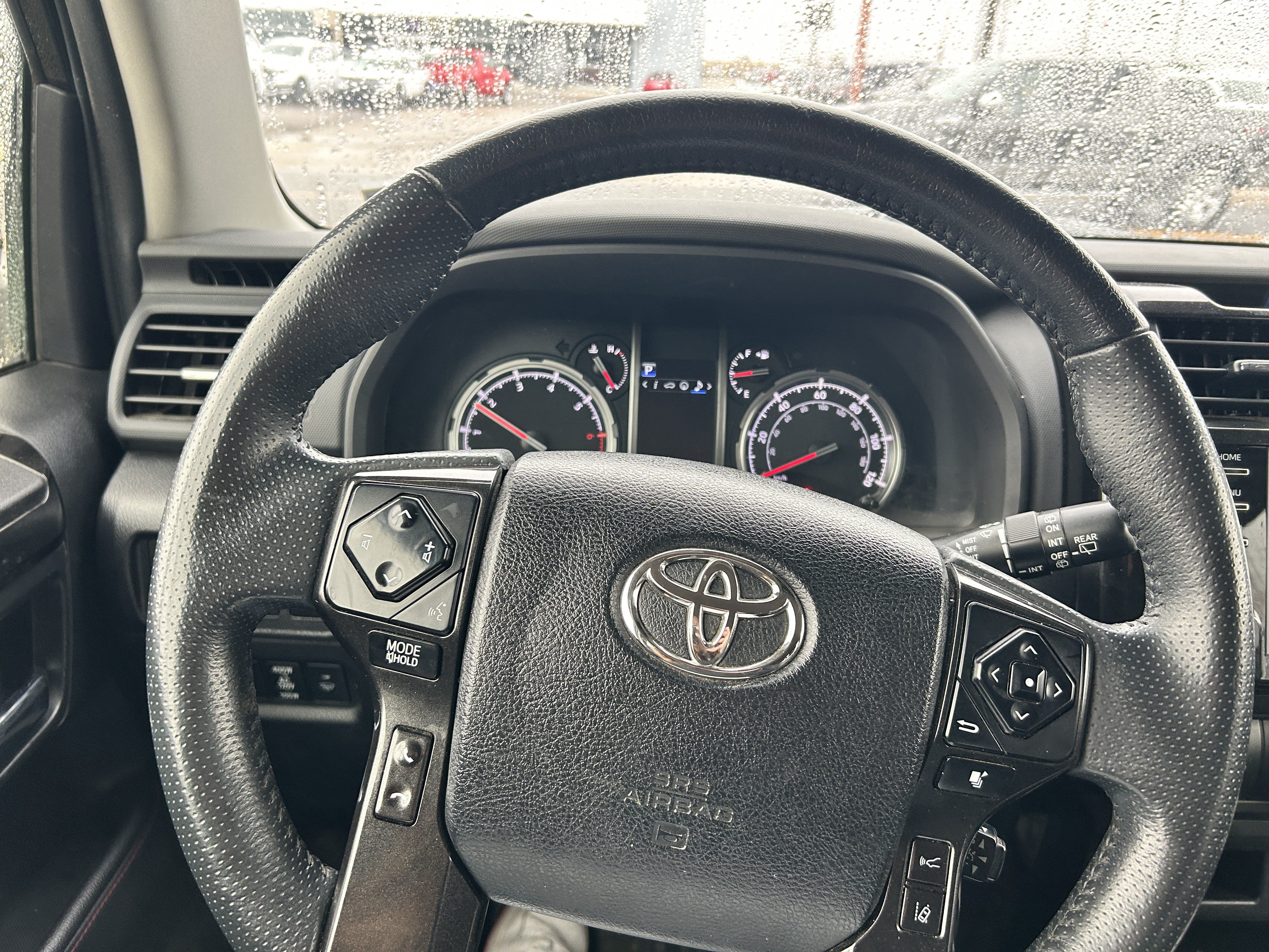 Used 2022 Toyota 4Runner TRD Off-Road Premium AWD/4WD image 18