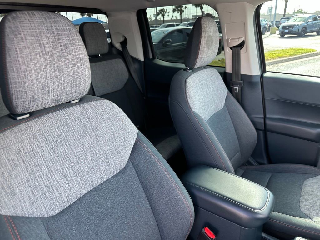 Certified 2022 Ford Maverick XLT image 23