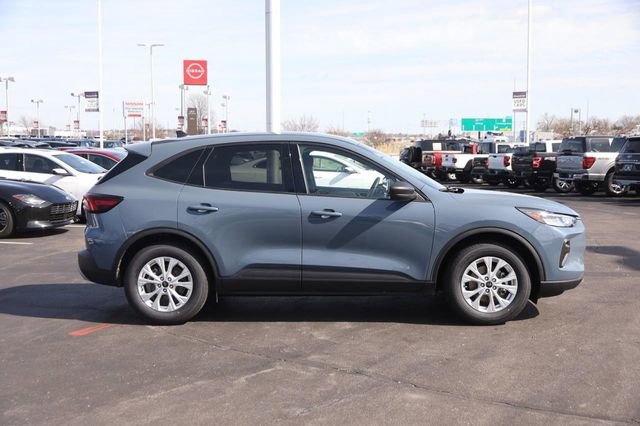 Certified 2025 Ford Escape Active FWD image 5