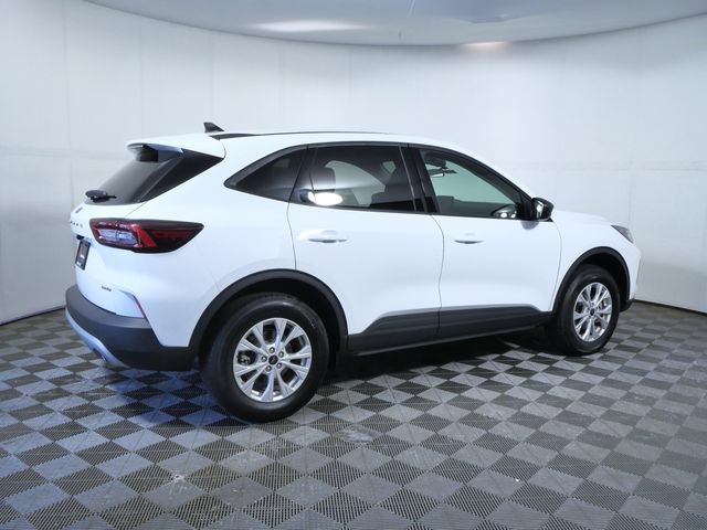 Certified 2025 Ford Escape Active w/ Cold Weather Package AWD/4WD image 8