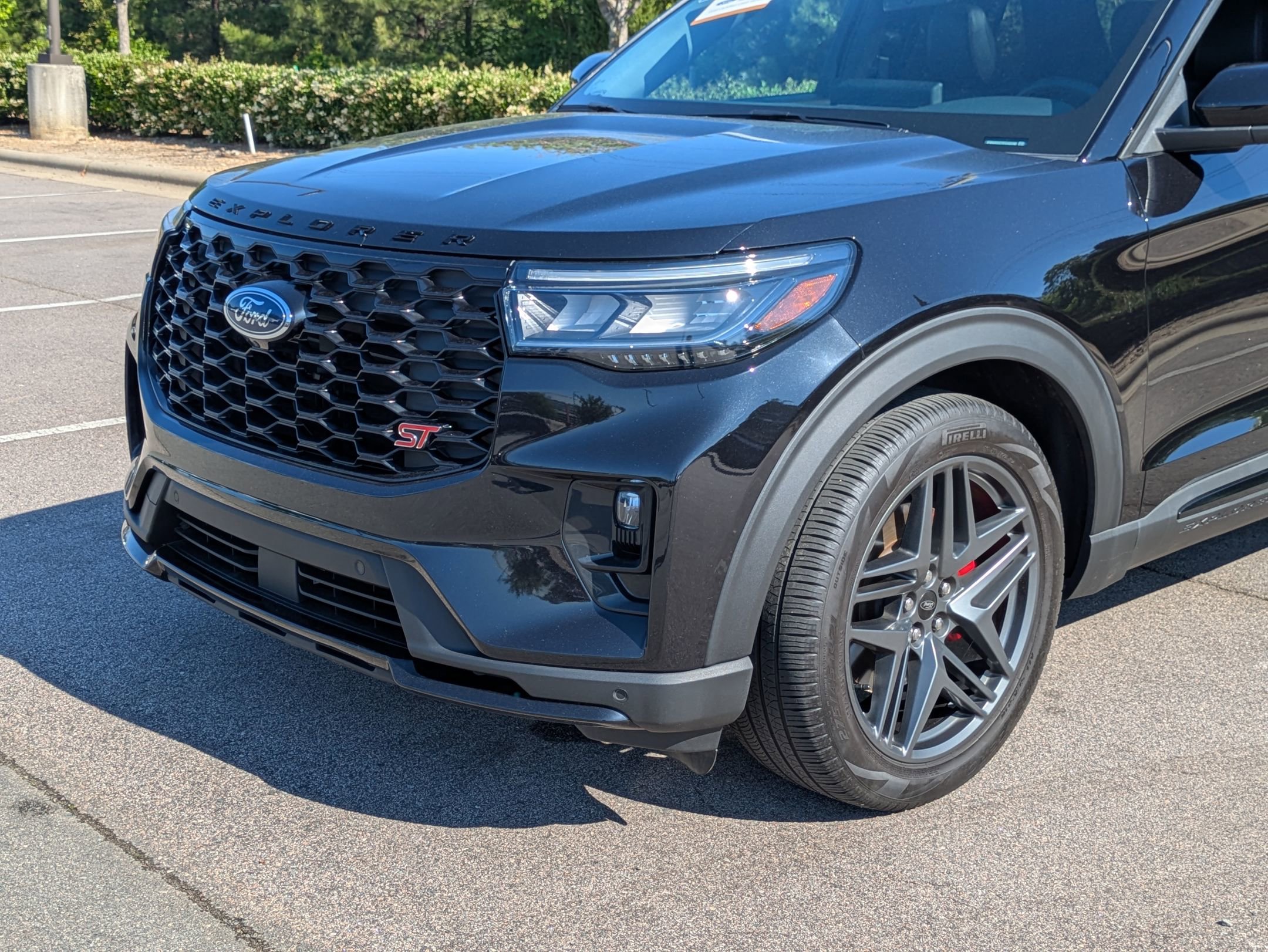 Certified 2025 Ford Explorer ST AWD/4WD image 10
