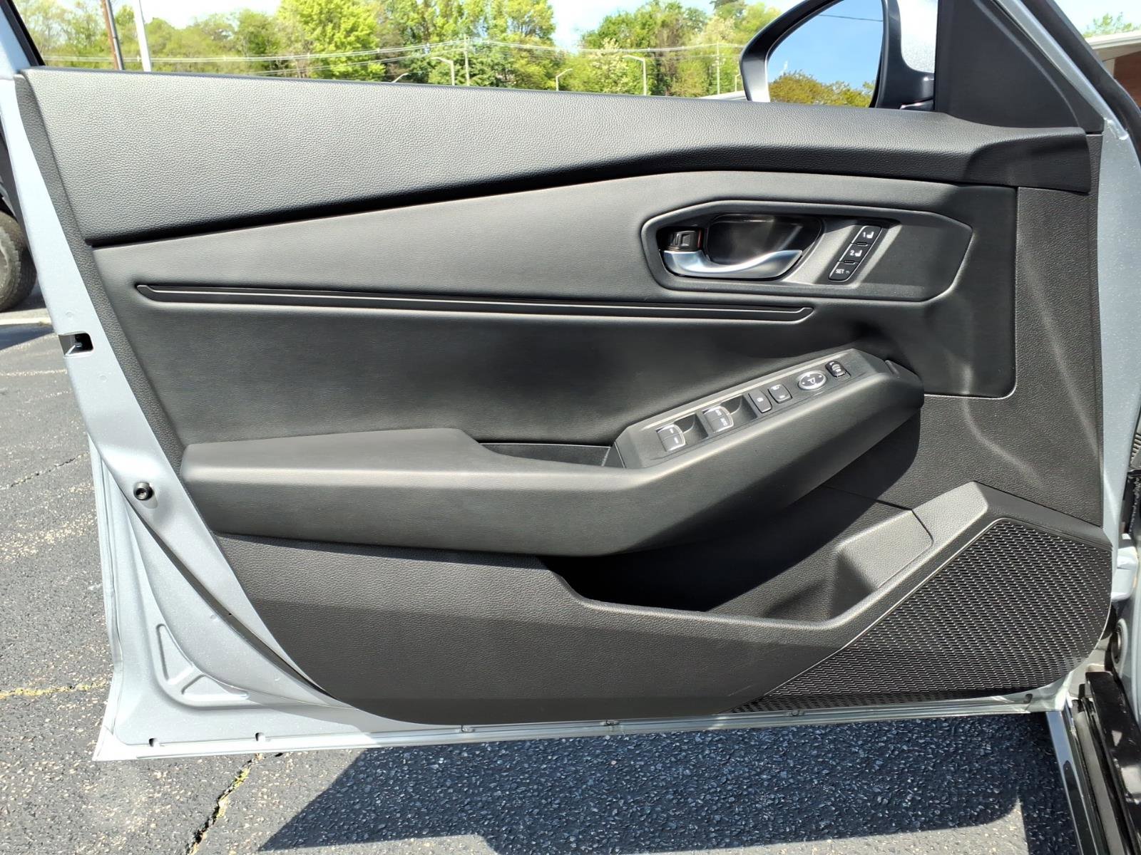 Used 2025 Honda Accord EX-L image 17