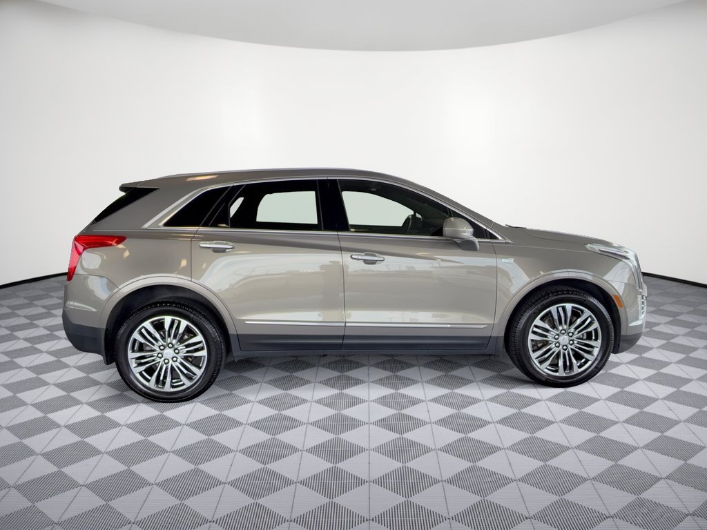 Used 2018 Cadillac XT5 Premium Luxury FWD image 8