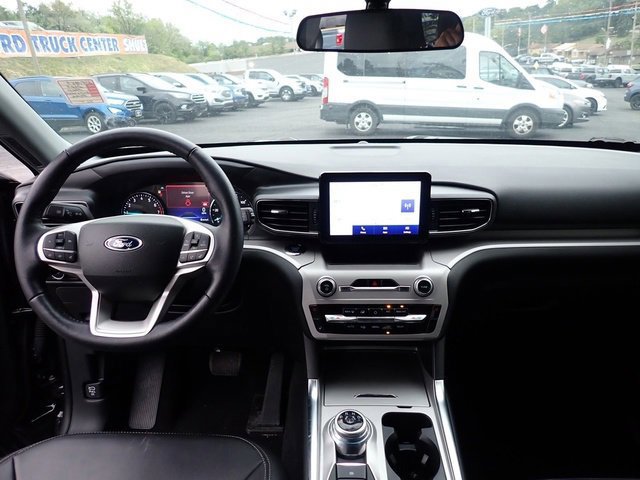 Certified 2023 Ford Explorer XLT w/ Equipment Group 202A image 20