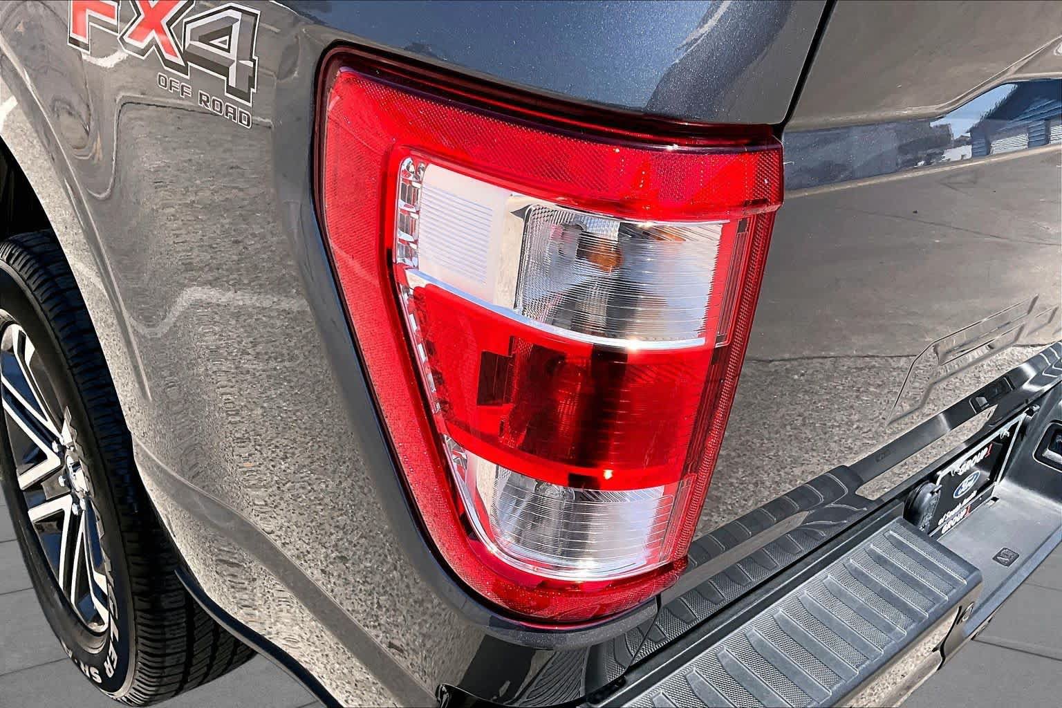 Certified 2022 Ford F150 XL w/ STX Appearance Package AWD/4WD image 31